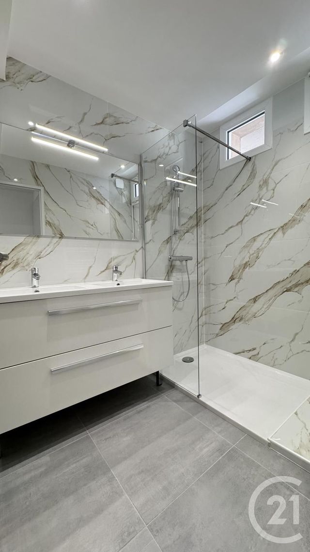 Appartement T4 à vendre - 4 pièces - 92,27 m2 - Gap - 05 - PROVENCE-ALPES-COTE-D-AZUR