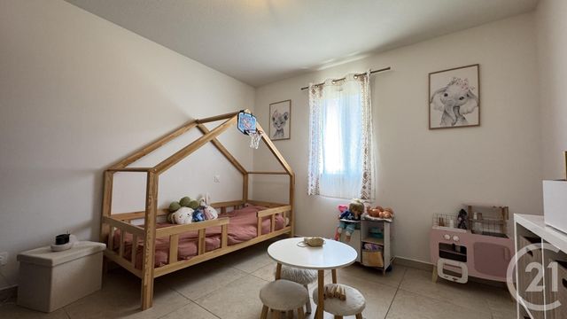 Appartement T4 à vendre - 4 pièces - 94,71 m2 - Tallard - 05 - PROVENCE-ALPES-COTE-D-AZUR