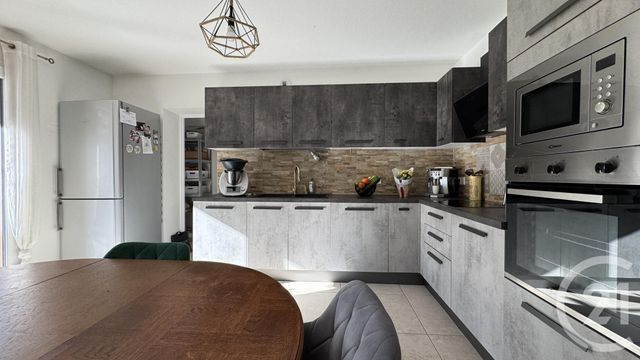 Appartement T4 à vendre - 4 pièces - 94,71 m2 - Tallard - 05 - PROVENCE-ALPES-COTE-D-AZUR