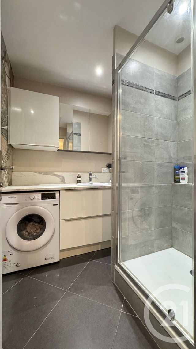 Appartement T4 à vendre - 3 pièces - 98,29 m2 - Gap - 05 - PROVENCE-ALPES-COTE-D-AZUR