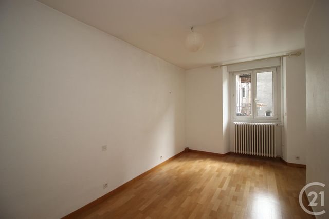 Appartement F4 à louer - 4 pièces - 137 m2 - Gap - 05 - PROVENCE-ALPES-COTE-D-AZUR