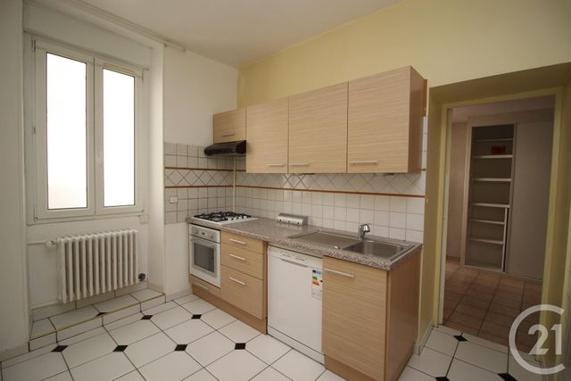 Appartement F4 à louer - 4 pièces - 137 m2 - Gap - 05 - PROVENCE-ALPES-COTE-D-AZUR