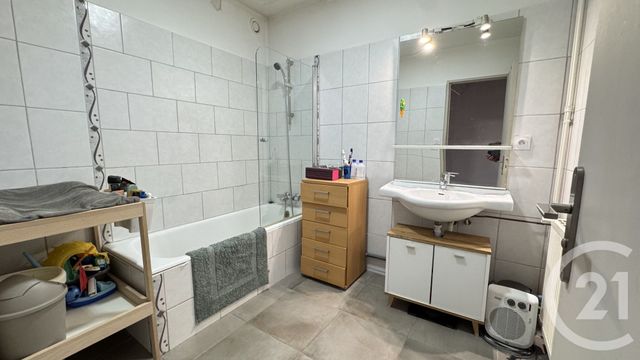 Appartement F4 à vendre - 4 pièces - 118,12 m2 - Gap - 05 - PROVENCE-ALPES-COTE-D-AZUR