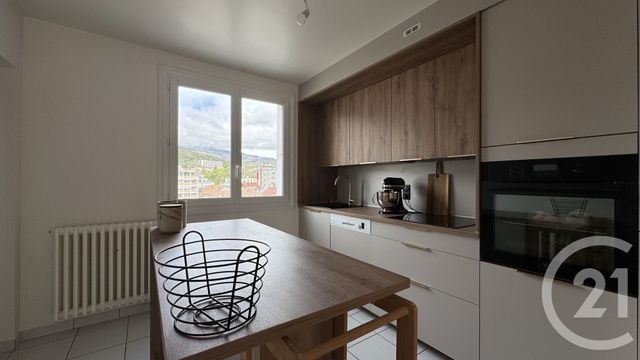 Appartement F4 à vendre - 4 pièces - 85,82 m2 - Gap - 05 - PROVENCE-ALPES-COTE-D-AZUR