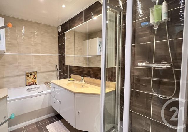 Appartement T5 à vendre - 5 pièces - 111,81 m2 - Gap - 05 - PROVENCE-ALPES-COTE-D-AZUR