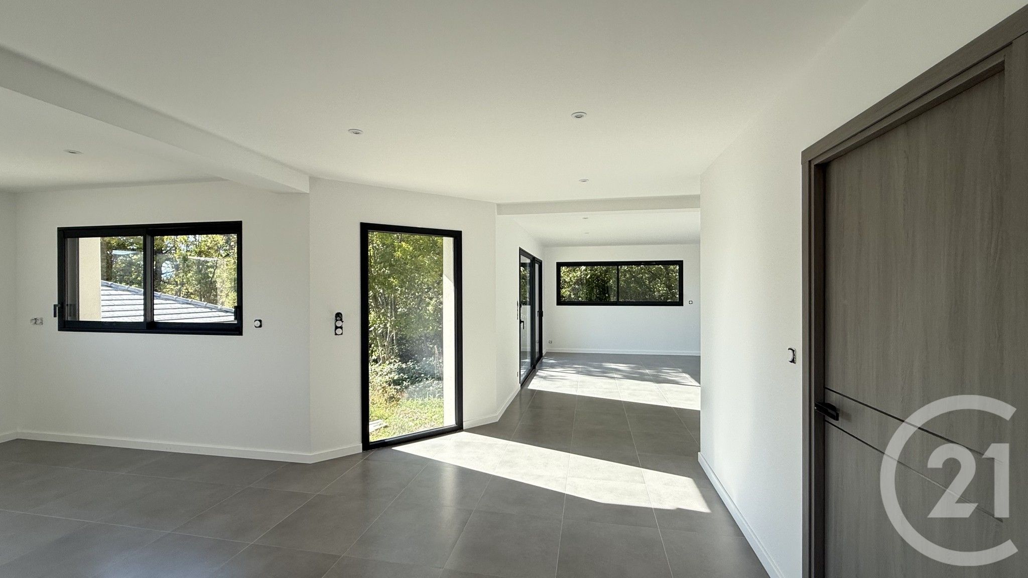Maison à vendre - 5 pièces - 120 m2 - La Rochette - 05 - PROVENCE-ALPES-COTE-D-AZUR — 5