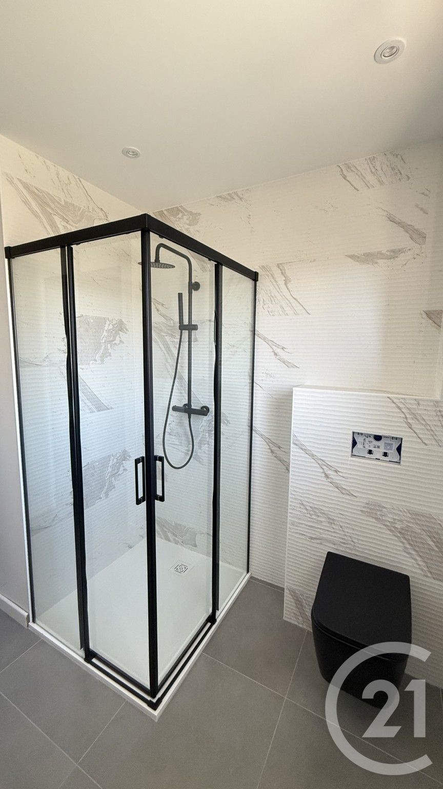 Maison à vendre - 5 pièces - 120 m2 - La Rochette - 05 - PROVENCE-ALPES-COTE-D-AZUR — 17