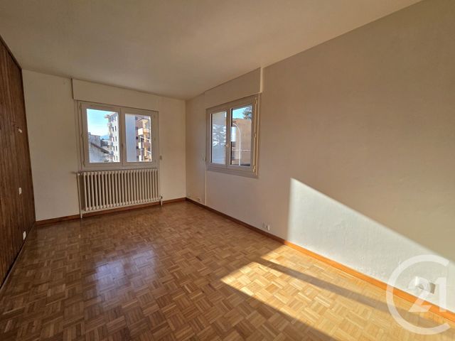 Appartement F3 &agrave; louer - 3 pi&egrave;ces - 59,10 m2 - Gap - 05 - PROVENCE-ALPES-COTE-D-AZUR