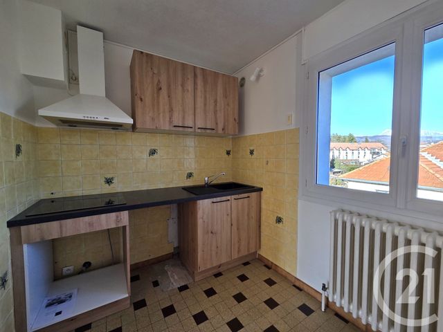 Appartement F3 &agrave; louer - 3 pi&egrave;ces - 59,10 m2 - Gap - 05 - PROVENCE-ALPES-COTE-D-AZUR