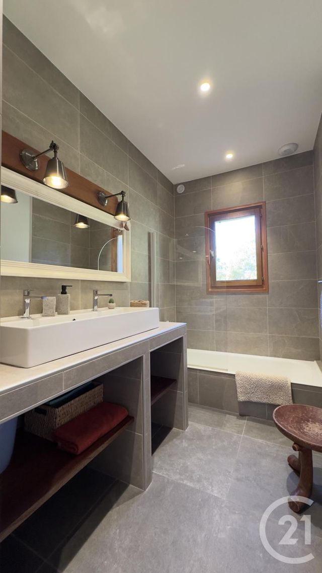 Maison à vendre - 6 pièces - 140 m2 - Chorges - 05 - PROVENCE-ALPES-COTE-D-AZUR