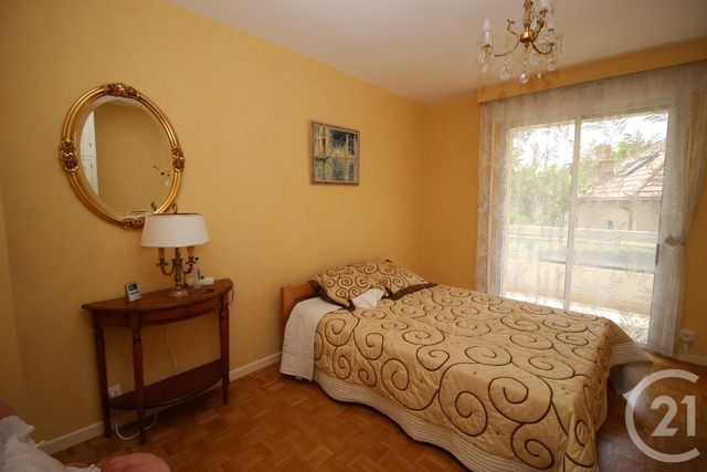 Appartement F3 &agrave; louer - 3 pi&egrave;ces - 76,81 m2 - Gap - 05 - PROVENCE-ALPES-COTE-D-AZUR