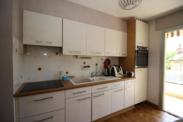 Appartement F3 &agrave; louer - 3 pi&egrave;ces - 76,81 m2 - Gap - 05 - PROVENCE-ALPES-COTE-D-AZUR