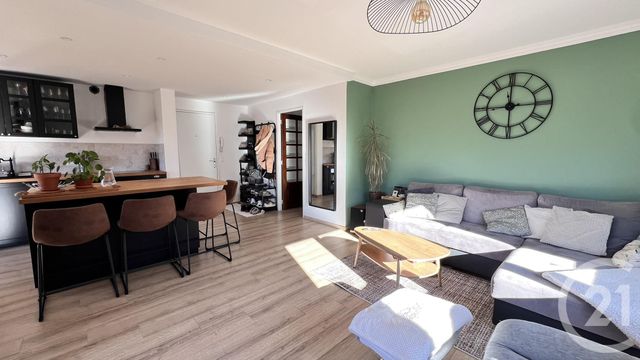 Appartement T3 à vendre - 3 pièces - 73,01 m2 - Gap - 05 - PROVENCE-ALPES-COTE-D-AZUR