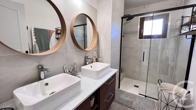 Appartement T3 à vendre - 3 pièces - 73,01 m2 - Gap - 05 - PROVENCE-ALPES-COTE-D-AZUR