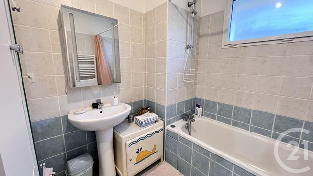 Appartement T4 à vendre - 4 pièces - 83,10 m2 - Gap - 05 - PROVENCE-ALPES-COTE-D-AZUR