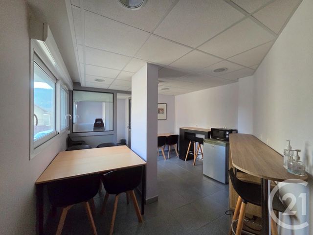 Bureaux à louer - 39.0 m2 - 05 - Hautes-Alpes