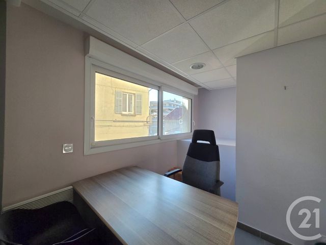 Bureaux à louer - 39.0 m2 - 05 - Hautes-Alpes