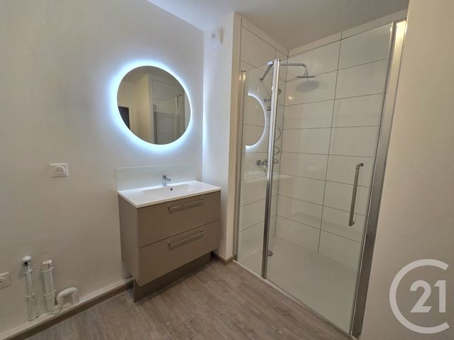 Appartement F2 &agrave; louer - 2 pi&egrave;ces - 49,74 m2 - Gap - 05 - PROVENCE-ALPES-COTE-D-AZUR