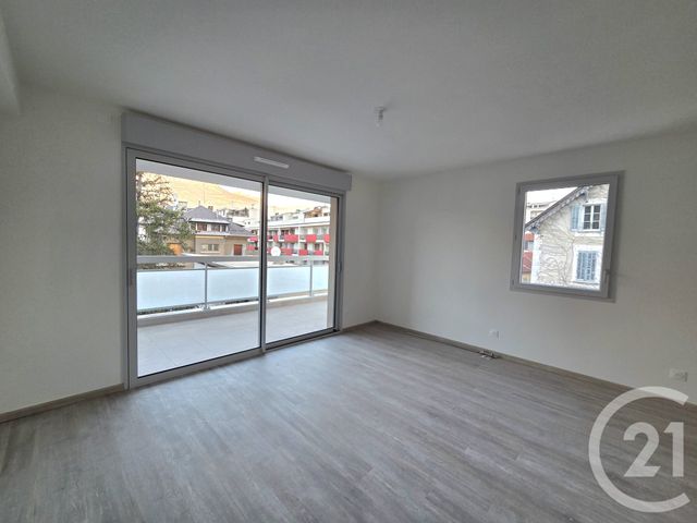 Appartement F2 &agrave; louer - 2 pi&egrave;ces - 49,74 m2 - Gap - 05 - PROVENCE-ALPES-COTE-D-AZUR