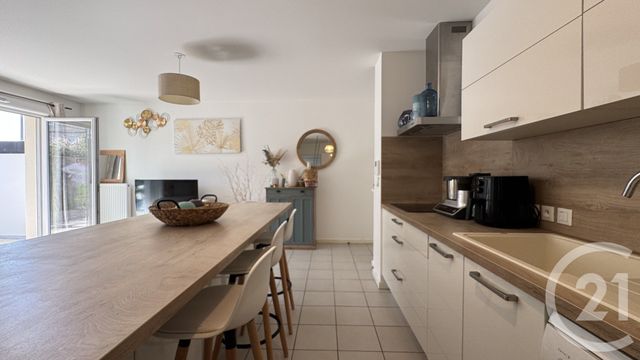 Appartement F3 &agrave; louer - 3 pi&egrave;ces - 56,50 m2 - Gap - 05 - PROVENCE-ALPES-COTE-D-AZUR