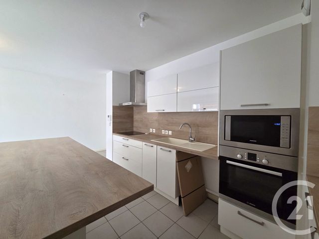 Appartement F3 &agrave; louer - 3 pi&egrave;ces - 56,50 m2 - Gap - 05 - PROVENCE-ALPES-COTE-D-AZUR