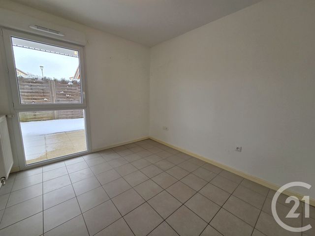 Appartement F3 &agrave; louer - 3 pi&egrave;ces - 56,50 m2 - Gap - 05 - PROVENCE-ALPES-COTE-D-AZUR