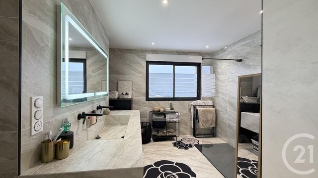 Appartement T4 &agrave; vendre - 4 pi&egrave;ces - 129,13 m2 - Gap - 05 - PROVENCE-ALPES-COTE-D-AZUR