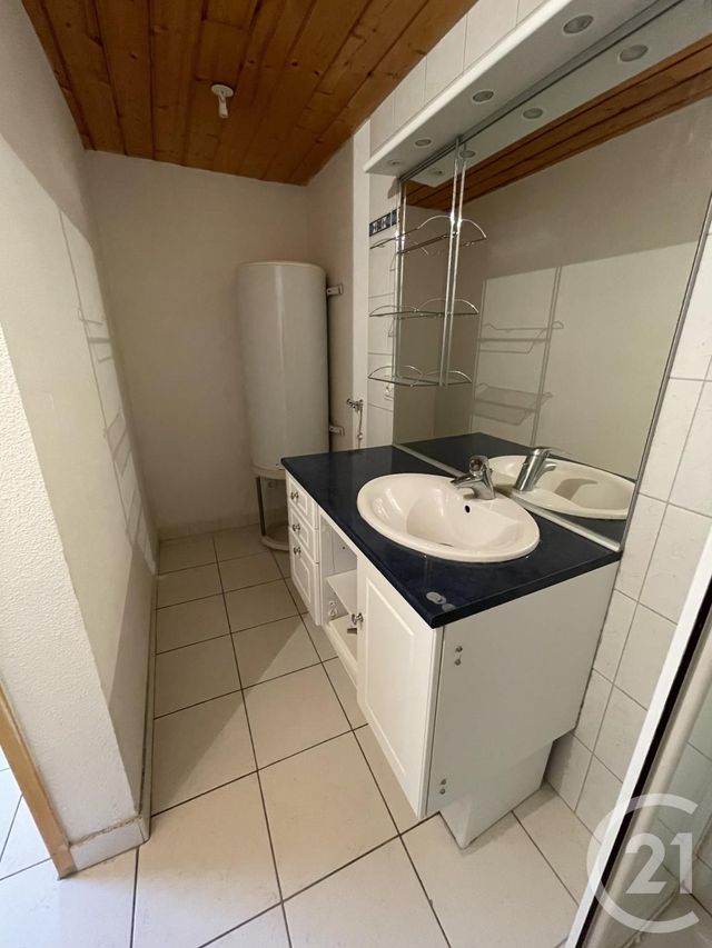 Appartement F3 &agrave; louer - 3 pi&egrave;ces - 65,84 m2 - La Saulce - 05 - PROVENCE-ALPES-COTE-D-AZUR