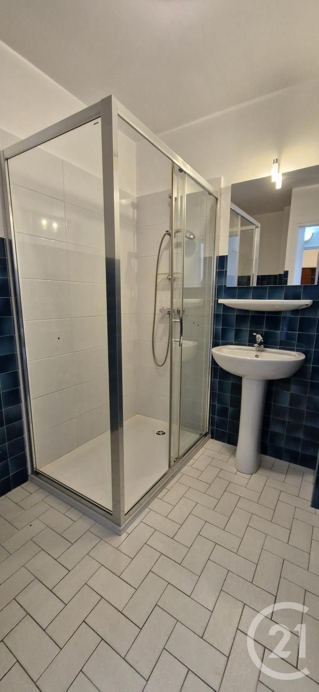 Appartement T1 &agrave; louer - 1 pi&egrave;ce - 35,25 m2 - Gap - 05 - PROVENCE-ALPES-COTE-D-AZUR