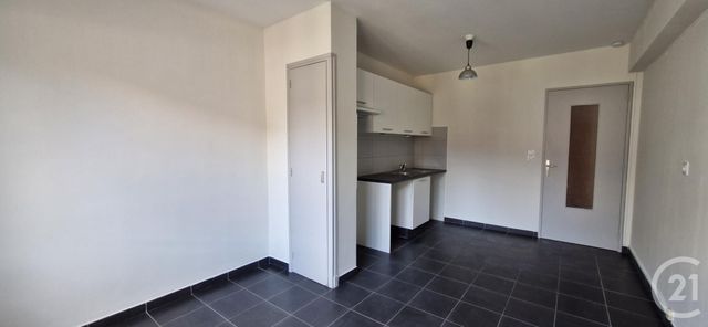 Appartement F3 &agrave; louer - 3 pi&egrave;ces - 83 m2 - Gap - 05 - PROVENCE-ALPES-COTE-D-AZUR