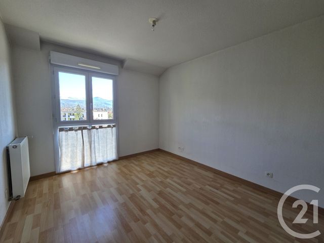Appartement F3 &agrave; louer - 3 pi&egrave;ces - 73,41 m2 - Gap - 05 - PROVENCE-ALPES-COTE-D-AZUR