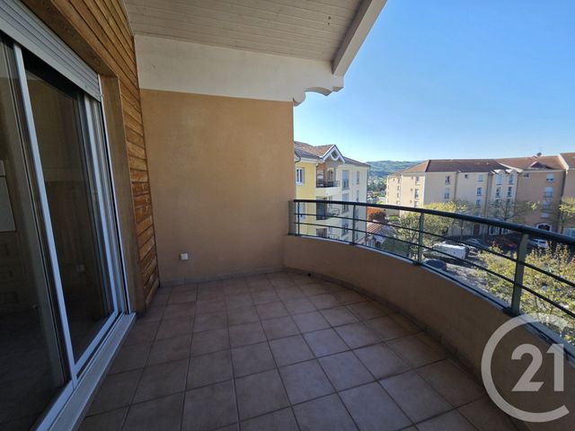 Appartement F3 &agrave; louer - 3 pi&egrave;ces - 73,41 m2 - Gap - 05 - PROVENCE-ALPES-COTE-D-AZUR