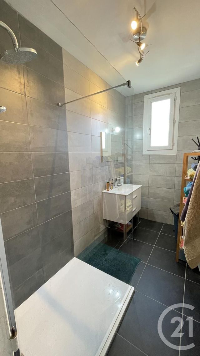 Appartement Duplex &agrave; vendre - 6 pi&egrave;ces - 103,12 m2 - Gap - 05 - PROVENCE-ALPES-COTE-D-AZUR