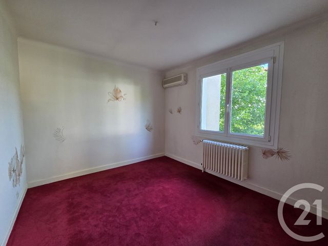 Appartement F5 &agrave; louer - 5 pi&egrave;ces - 104,46 m2 - Gap - 05 - PROVENCE-ALPES-COTE-D-AZUR