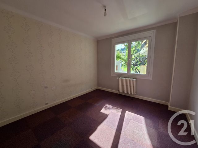 Appartement F5 &agrave; louer - 5 pi&egrave;ces - 104,46 m2 - Gap - 05 - PROVENCE-ALPES-COTE-D-AZUR