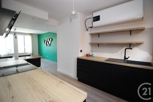 Appartement F4 &agrave; louer - 4 pi&egrave;ces - 92,99 m2 - Gap - 05 - PROVENCE-ALPES-COTE-D-AZUR