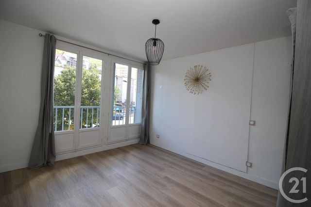 Appartement F4 &agrave; louer - 4 pi&egrave;ces - 92,99 m2 - Gap - 05 - PROVENCE-ALPES-COTE-D-AZUR