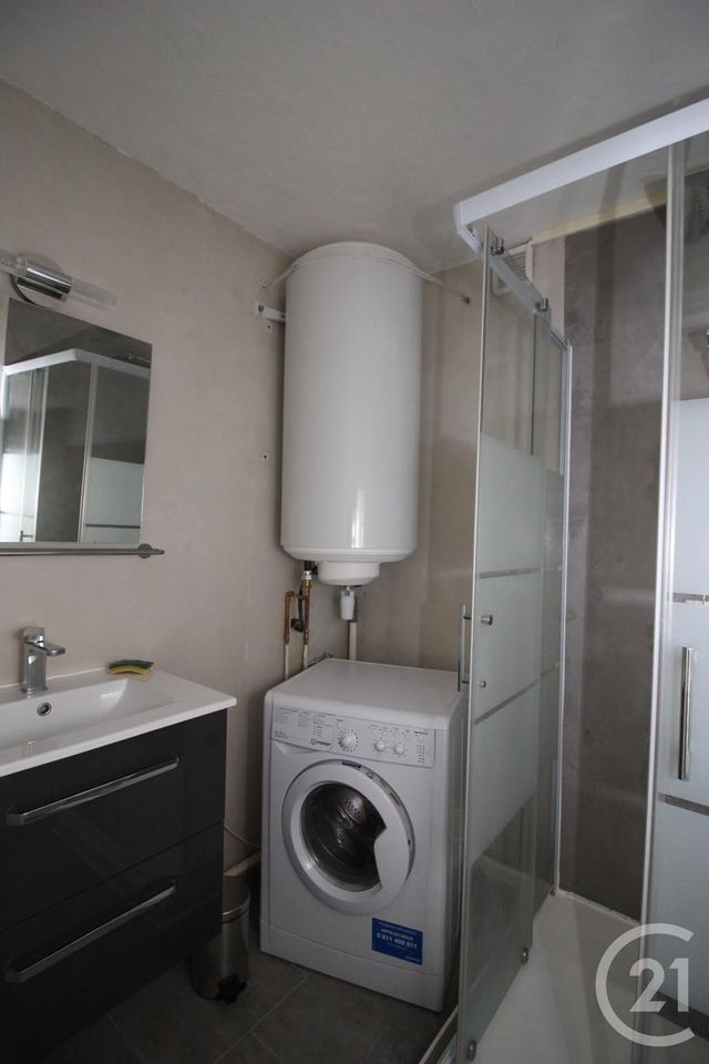 Appartement F2 &agrave; louer - 2 pi&egrave;ces - 47,94 m2 - Gap - 05 - PROVENCE-ALPES-COTE-D-AZUR