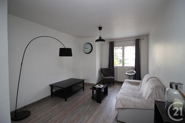Appartement F2 &agrave; louer - 2 pi&egrave;ces - 47,94 m2 - Gap - 05 - PROVENCE-ALPES-COTE-D-AZUR