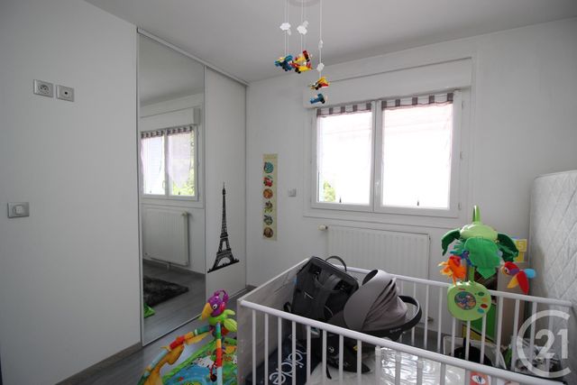 Appartement F3 &agrave; louer - 3 pi&egrave;ces - 65,86 m2 - Gap - 05 - PROVENCE-ALPES-COTE-D-AZUR