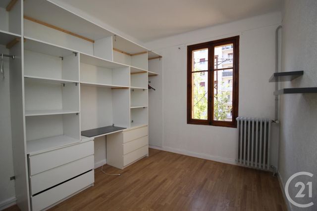 Appartement T3 &agrave; louer - 3 pi&egrave;ces - 65,01 m2 - Gap - 05 - PROVENCE-ALPES-COTE-D-AZUR