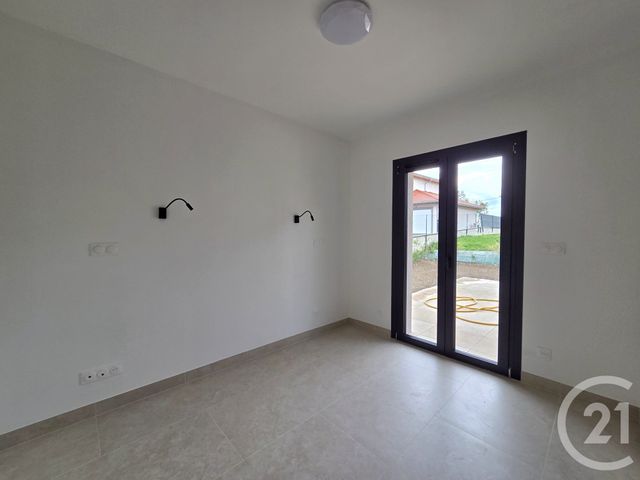 Maison &agrave; louer - 4 pi&egrave;ces - 110,63 m2 - La Freissinouse - 05 - PROVENCE-ALPES-COTE-D-AZUR