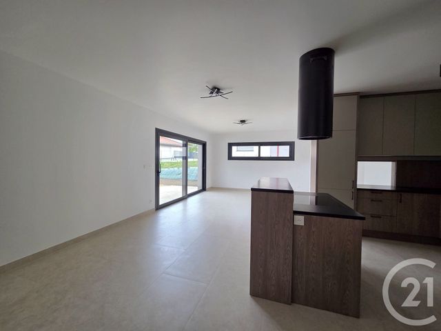 Maison &agrave; louer - 4 pi&egrave;ces - 110,63 m2 - La Freissinouse - 05 - PROVENCE-ALPES-COTE-D-AZUR