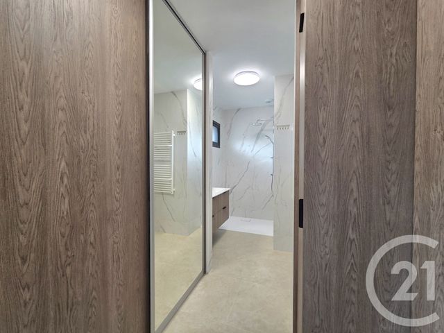 Maison &agrave; louer - 4 pi&egrave;ces - 110,63 m2 - La Freissinouse - 05 - PROVENCE-ALPES-COTE-D-AZUR