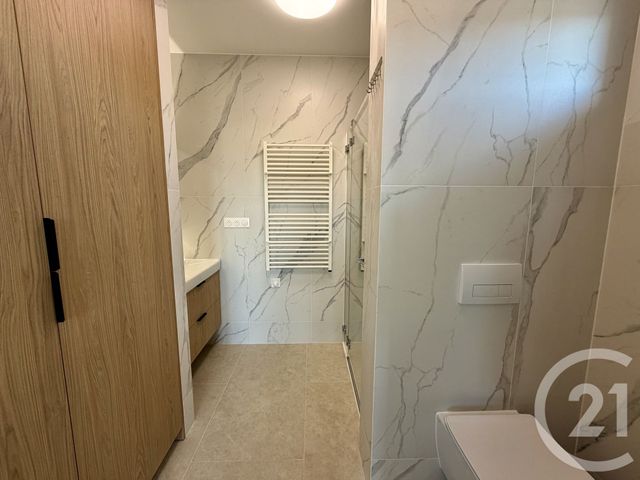Maison &agrave; louer - 4 pi&egrave;ces - 110,96 m2 - La Freissinouse - 05 - PROVENCE-ALPES-COTE-D-AZUR