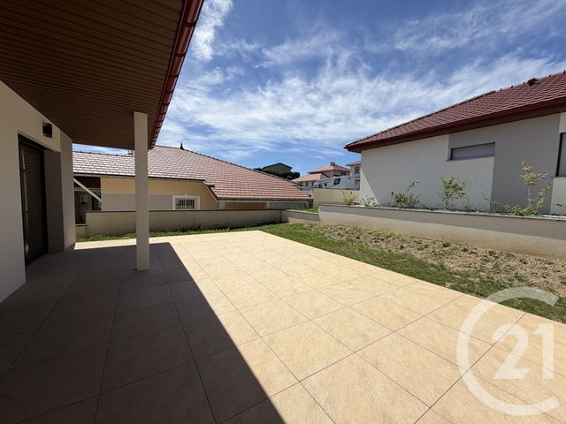 Maison &agrave; louer - 4 pi&egrave;ces - 110,96 m2 - La Freissinouse - 05 - PROVENCE-ALPES-COTE-D-AZUR
