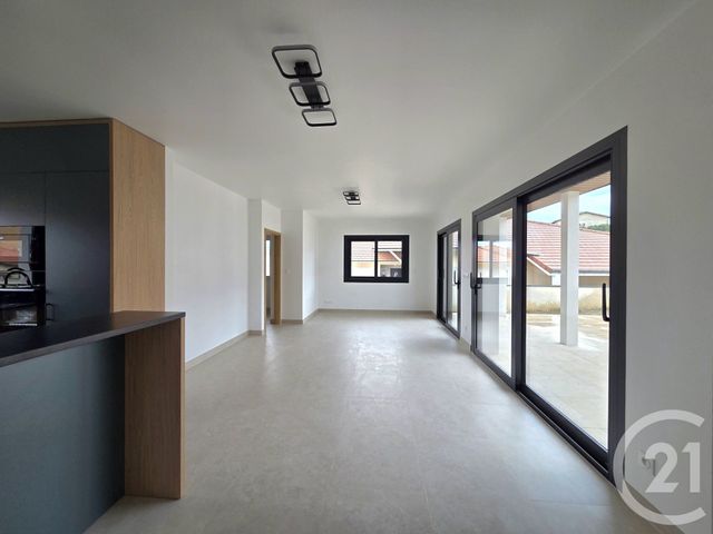 Maison &agrave; louer - 4 pi&egrave;ces - 110,96 m2 - La Freissinouse - 05 - PROVENCE-ALPES-COTE-D-AZUR