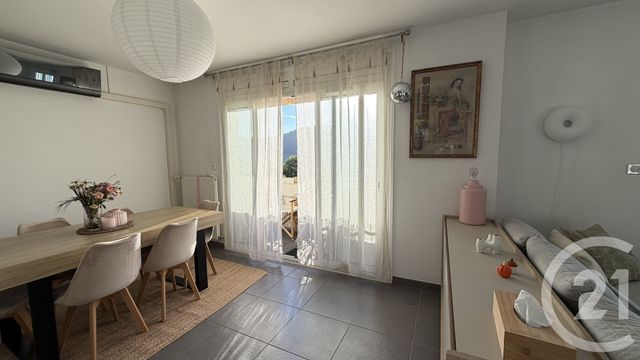 Appartement F3 &agrave; vendre - 3 pi&egrave;ces - 65,86 m2 - Gap - 05 - PROVENCE-ALPES-COTE-D-AZUR