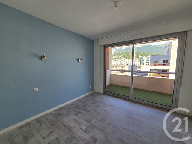 Appartement F2 &agrave; louer - 2 pi&egrave;ces - 53,65 m2 - Gap - 05 - PROVENCE-ALPES-COTE-D-AZUR