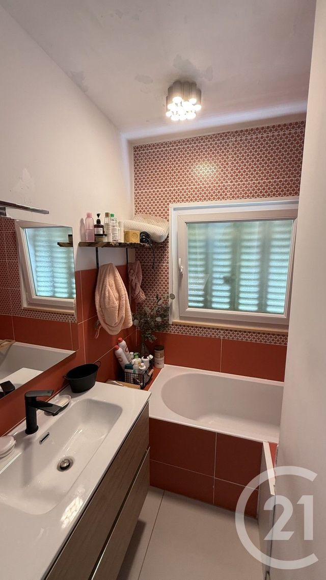 Appartement T5 &agrave; vendre - 5 pi&egrave;ces - 104,69 m2 - Gap - 05 - PROVENCE-ALPES-COTE-D-AZUR